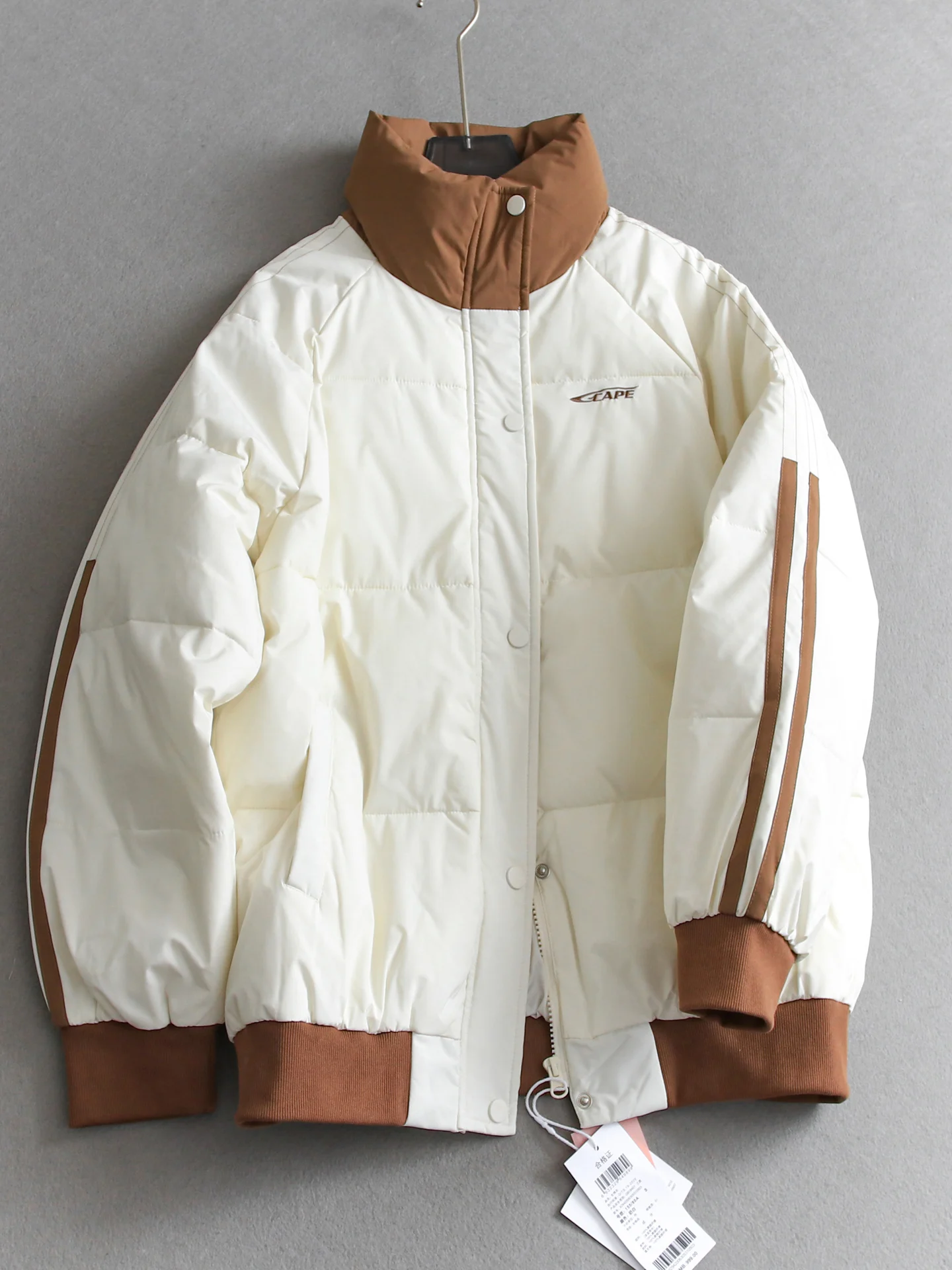 Casual Loose Long Sleeve Stand Collar Striped Bread Coat Women's Cotton Jacket Warmth Anti-Aging Color Block Side Stripe
Casual Loose Long Sleeve Stand Collar Striped Bread Coat Women's Cotton Jacket Warmth Anti-Aging Color Block Side Stripe
