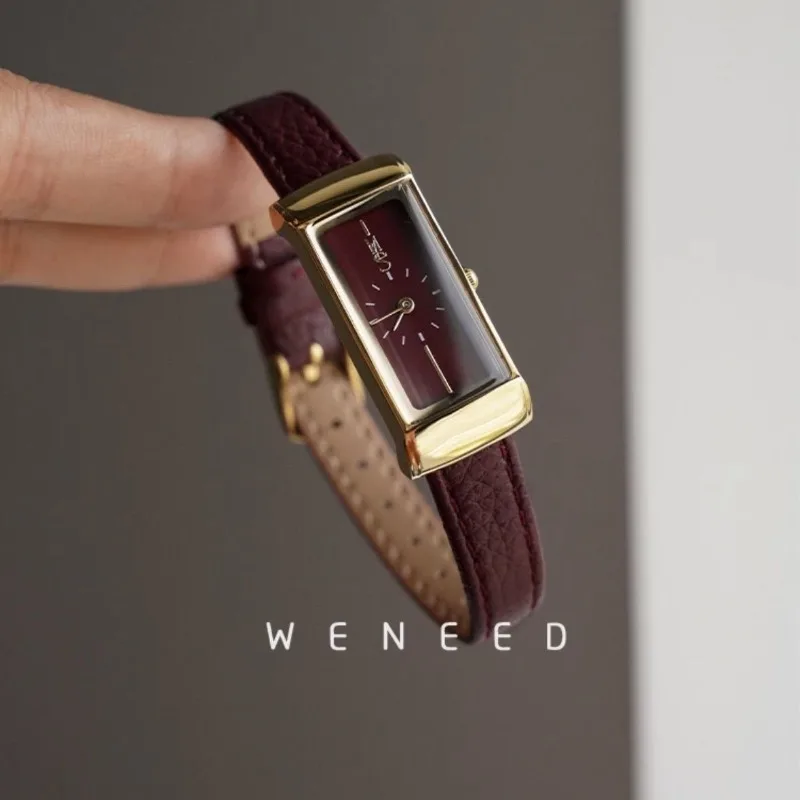 PEIYING Women's Watch Vintage Niche Retro Temperament Light Luxury High-end Simple Fashion Rectangular Women's Watch
PEIYING Women's Watch Vintage Niche Retro Temperament Light Luxury High-end Simple Fashion Rectangular Women's Watch