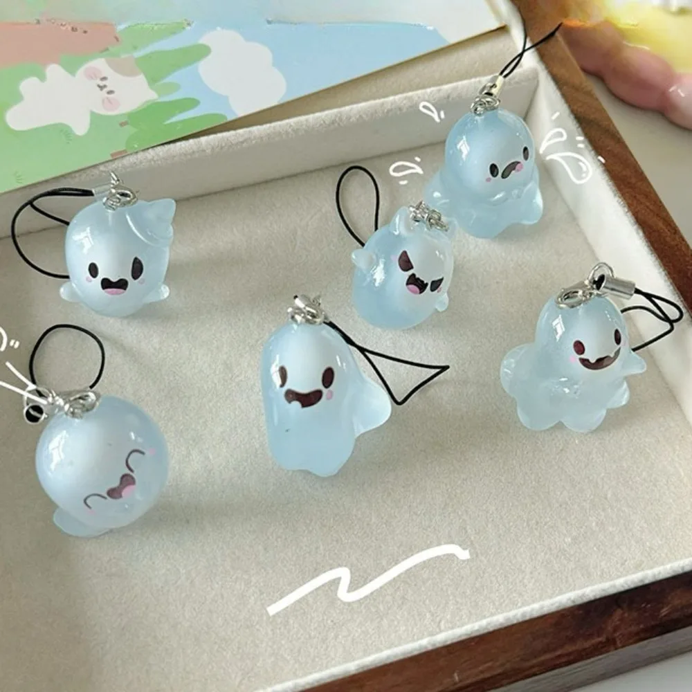 Halloween Luminous Ghost Phone Straps Portable Resin Keyring Floating Ghost Key Chain Festival Gathering Cell Phone Key Pendant
Halloween Luminous Ghost Phone Straps Portable Resin Keyring Floating Ghost Key Chain Festival Gathering Cell Phone Key Pendant
