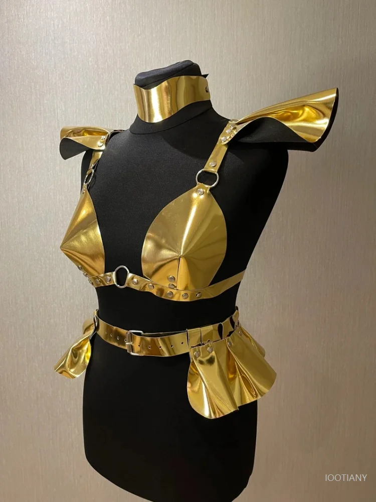 Fashion Women's Shiny Gold Flying Sleeves Outfit Accessories Singer Cosplay Bondage Dress Set Stage Performance Costume 2025
Fashion Women's Shiny Gold Flying Sleeves Outfit Accessories Singer Cosplay Bondage Dress Set Stage Performance Costume 2025