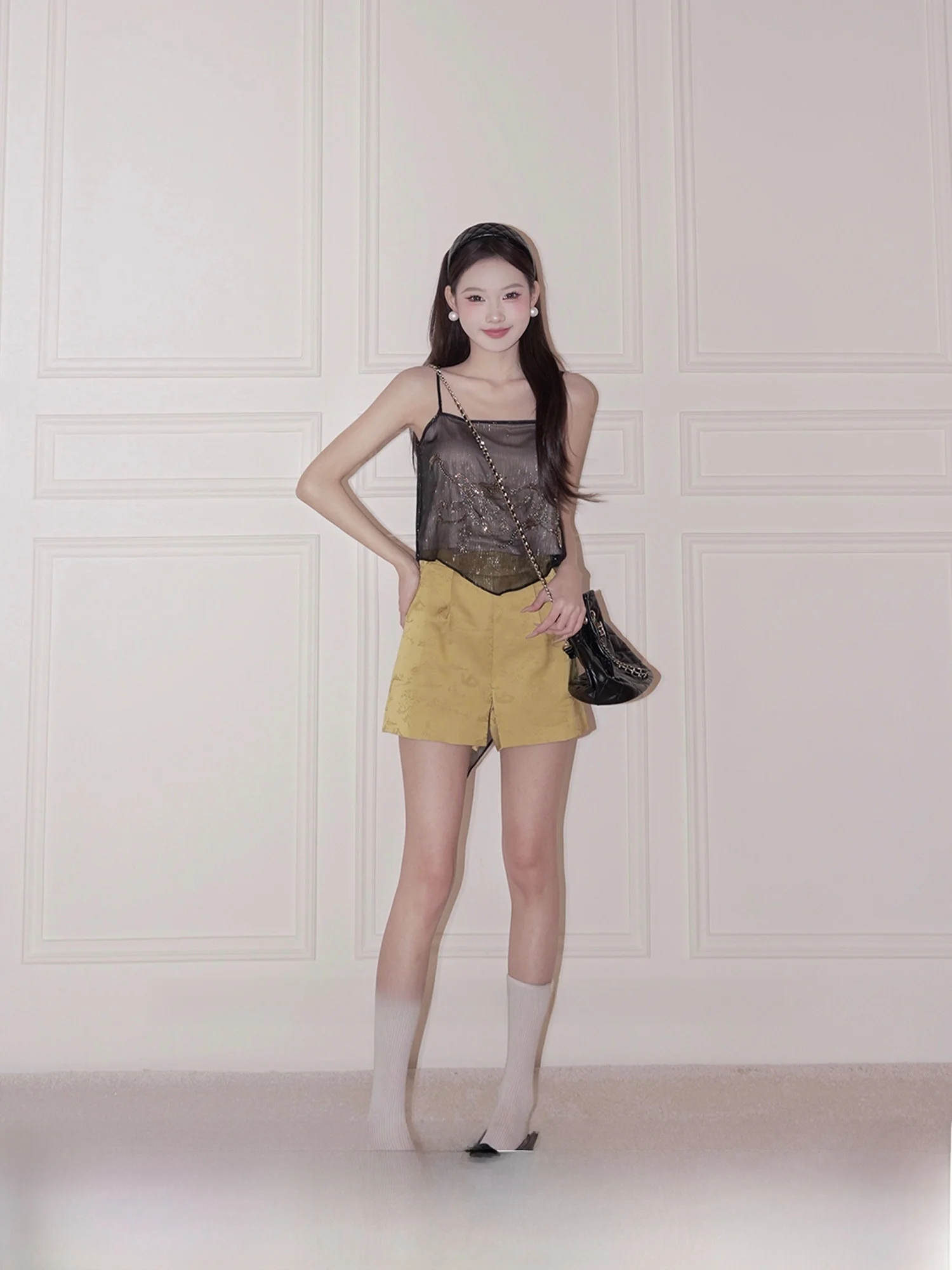 Original Chinese Style Embroidered Asymmetric Hem Strap Top Women's Fashion Spring Summer Vest Casual Short Fit Polyester
Original Chinese Style Embroidered Asymmetric Hem Strap Top Women's Fashion Spring Summer Vest Casual Short Fit Polyester