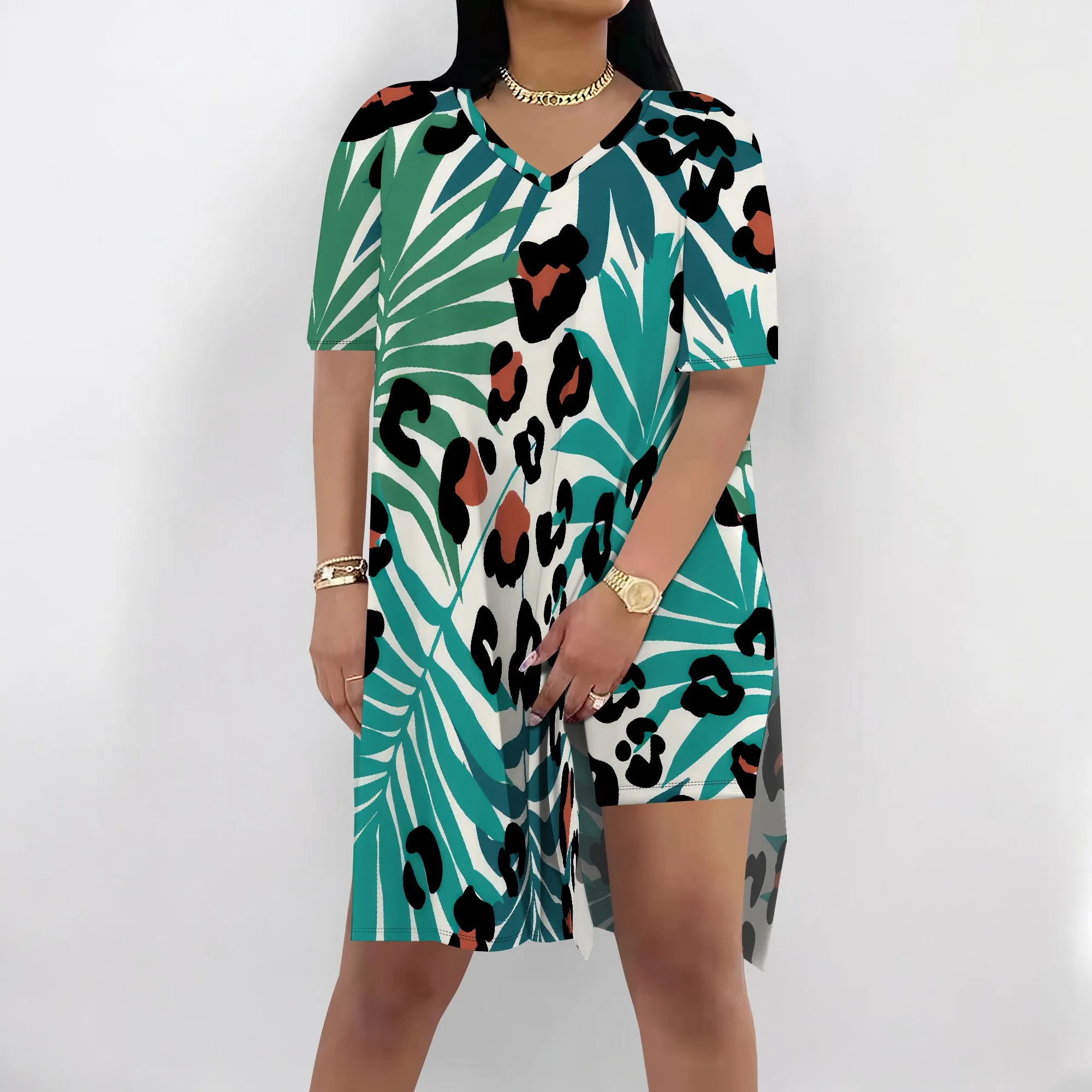Women Two Piece Set V Neck Short Sleeve Outfit Leopard Leaf Print Summer Casual Matching Look
Women Two Piece Set V Neck Short Sleeve Outfit Leopard Leaf Print Summer Casual Matching Look