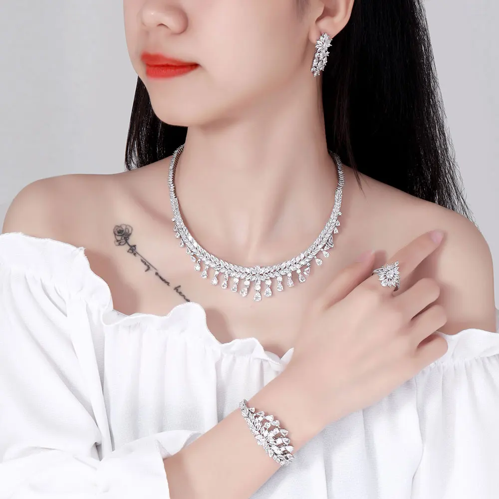 2023 New 4-piece Set Cubic zirconia Necklace Bridal Wedding Jewelry Set Hot in Saudi Arabia and Africa
2023 New 4-piece Set Cubic zirconia Necklace Bridal Wedding Jewelry Set Hot in Saudi Arabia and Africa