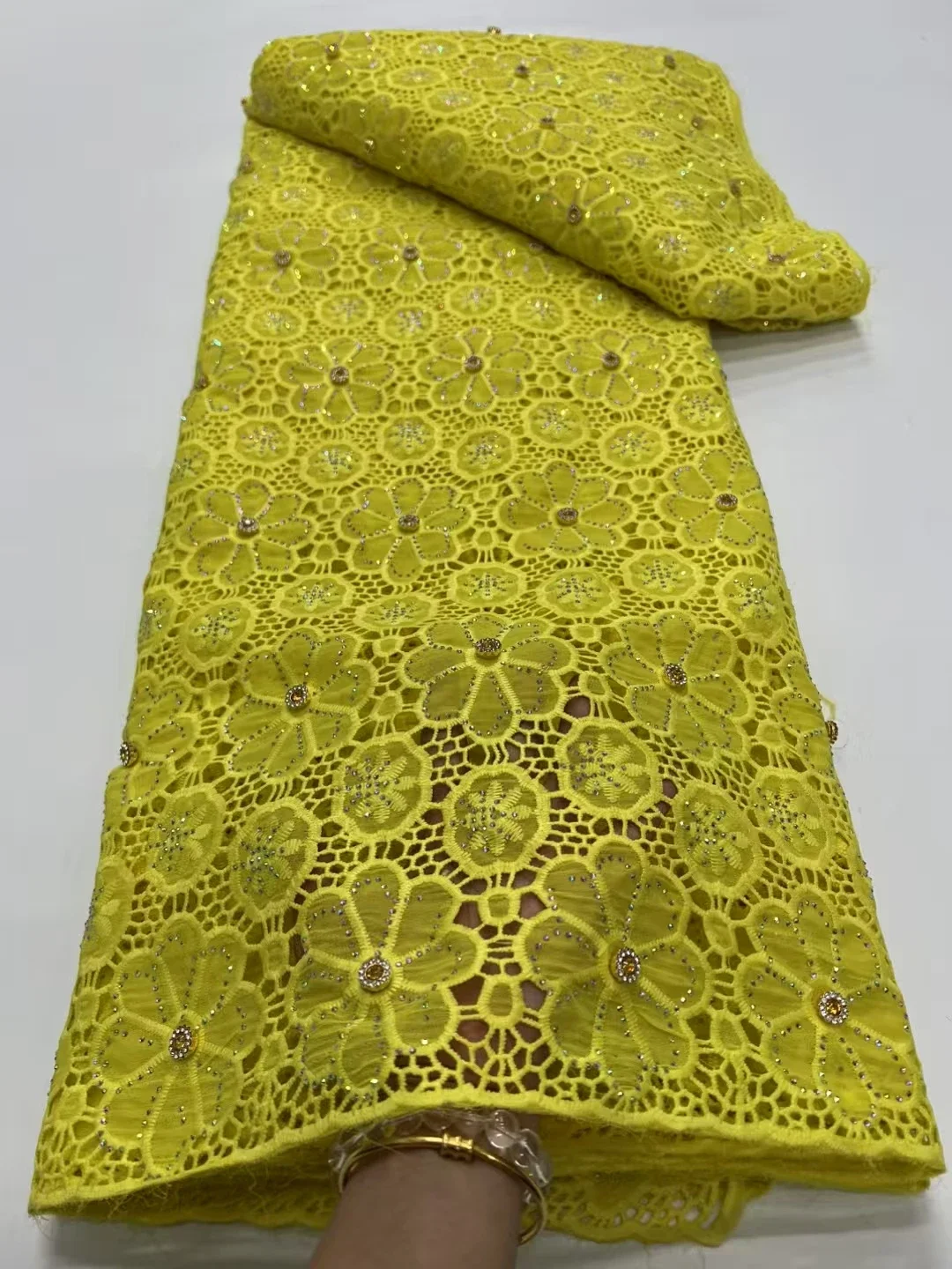 Latest Yellow Heavy Beads Cord African Lace Fabric 2025 High Quality Beaded French Nigerian Lace Fabric For Party Dress LR25121
Latest Yellow Heavy Beads Cord African Lace Fabric 2025 High Quality Beaded French Nigerian Lace Fabric For Party Dress LR25121