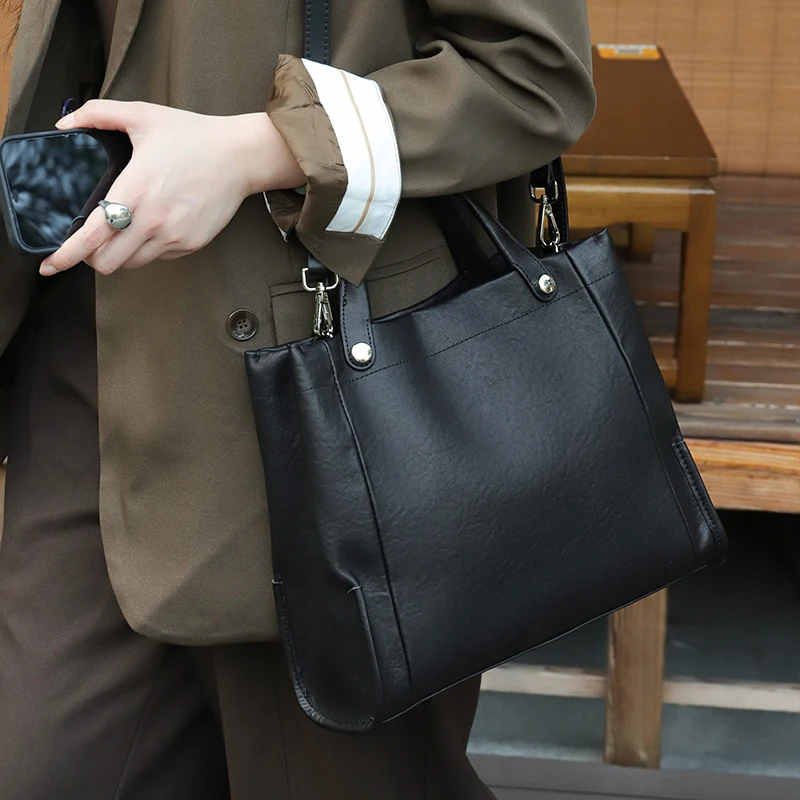 Women's Soft Cow Leather Shoulder Bags Female Retro Popular Real Cowhide Crossbody Bag Ladies Fashion Luxury Designer Handbags
Women's Soft Cow Leather Shoulder Bags Female Retro Popular Real Cowhide Crossbody Bag Ladies Fashion Luxury Designer Handbags