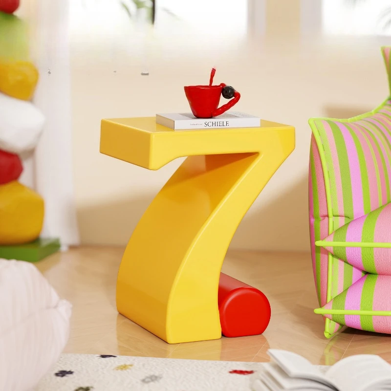 Мультяшное украшение для пола дофамина, небольшая сторона рядом с диваном в гостиной, детской комнате, прикроватные полки, красочные.
Мультяшное украшение для пола дофамина, небольшая сторона рядом с диваном в гостиной, детской комнате, прикроватные полки, красочные.