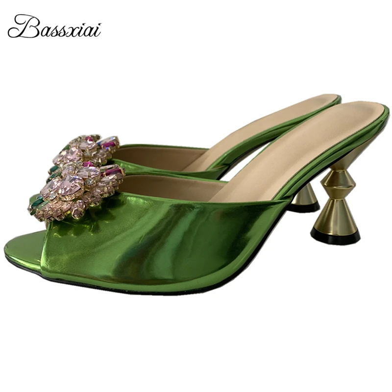 Diamond Colorful Buckle Embellishment Mules Summer Luxury Patent Leather Slingbacks Strange Heel Sandals Women
Diamond Colorful Buckle Embellishment Mules Summer Luxury Patent Leather Slingbacks Strange Heel Sandals Women