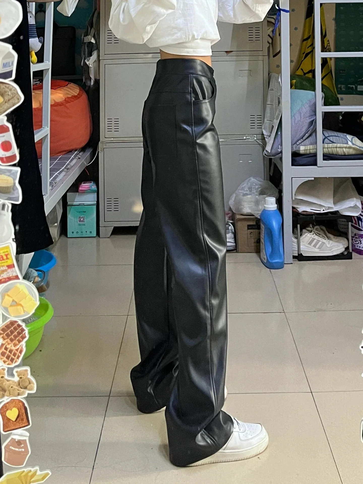 plus Size Women's Black High Waist Straight Leg Casual Trousers Leather Pants Loose Wide Leg Floor Length Casual Pants
plus Size Women's Black High Waist Straight Leg Casual Trousers Leather Pants Loose Wide Leg Floor Length Casual Pants