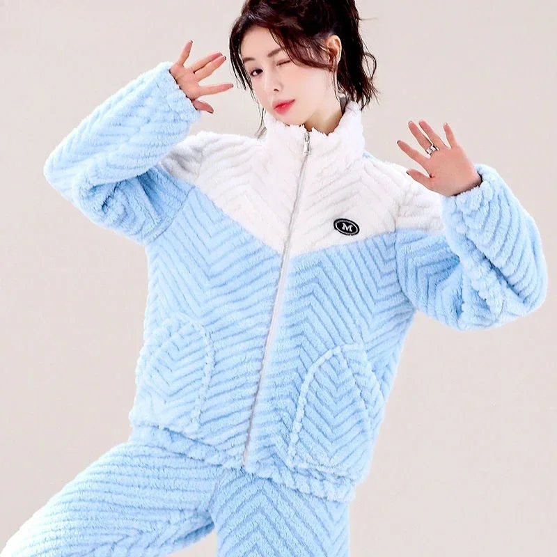 Winter Sleepwear Women Coral Velvet Home High-grade Foreign Style Winter Thickened Velvet Suit Can Be Worn Outside The Home New
Winter Sleepwear Women Coral Velvet Home High-grade Foreign Style Winter Thickened Velvet Suit Can Be Worn Outside The Home New