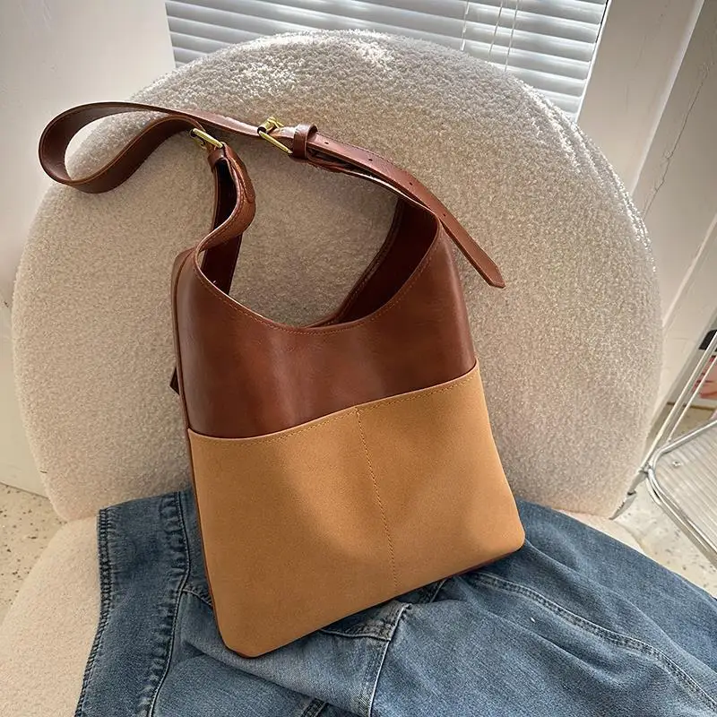 Senior Quality Retro Large Capacity Bag Female 2025 New Popular Pop Cross-body Package All-match Single Shoulder Bucket Bag
Senior Quality Retro Large Capacity Bag Female 2025 New Popular Pop Cross-body Package All-match Single Shoulder Bucket Bag