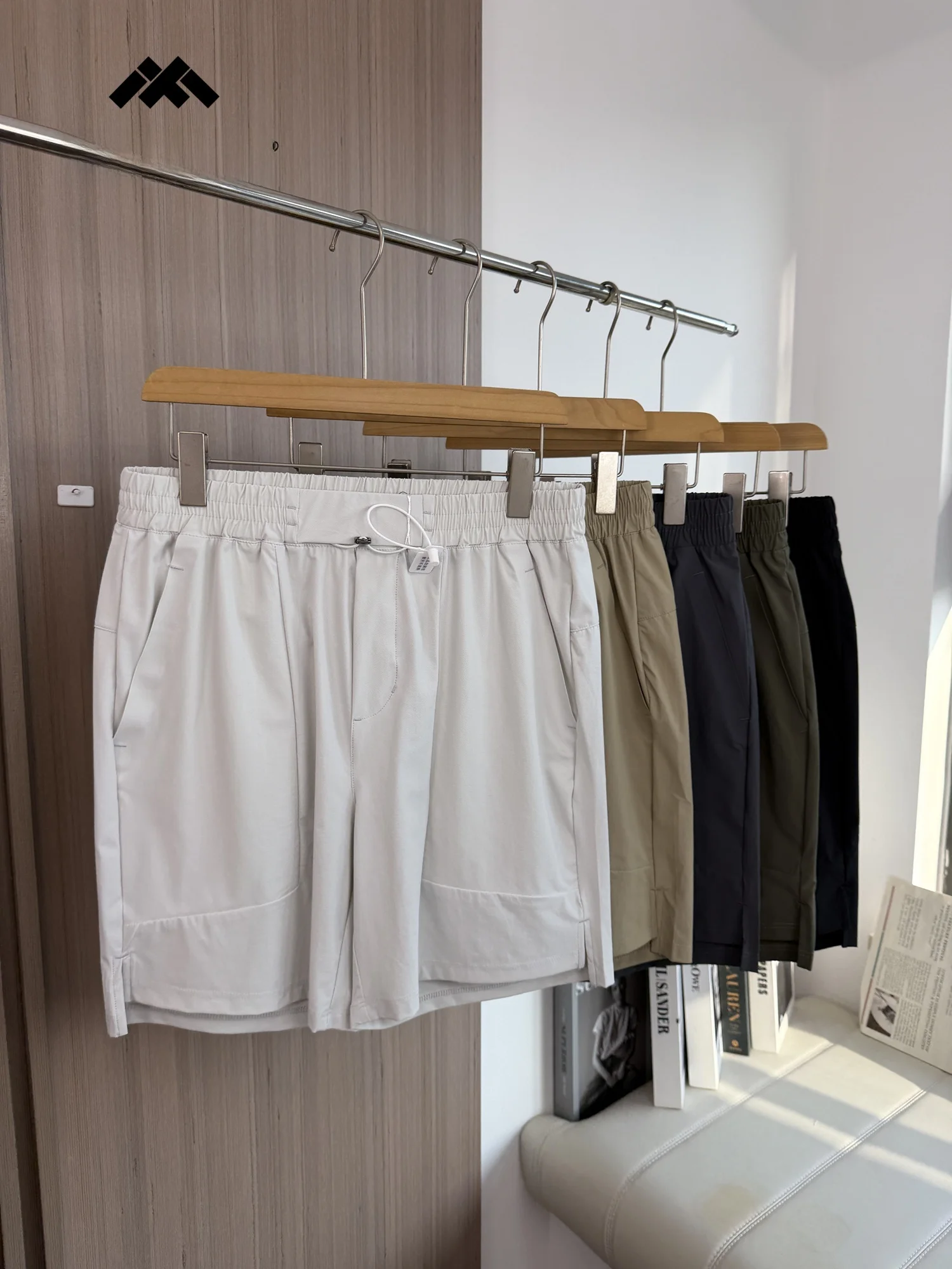 Strongly Recommended Lightweight Comfortable Elastic Waist Straight Leg Casual Shorts for Men Trendy Summer Fashion Shorts
Strongly Recommended Lightweight Comfortable Elastic Waist Straight Leg Casual Shorts for Men Trendy Summer Fashion Shorts