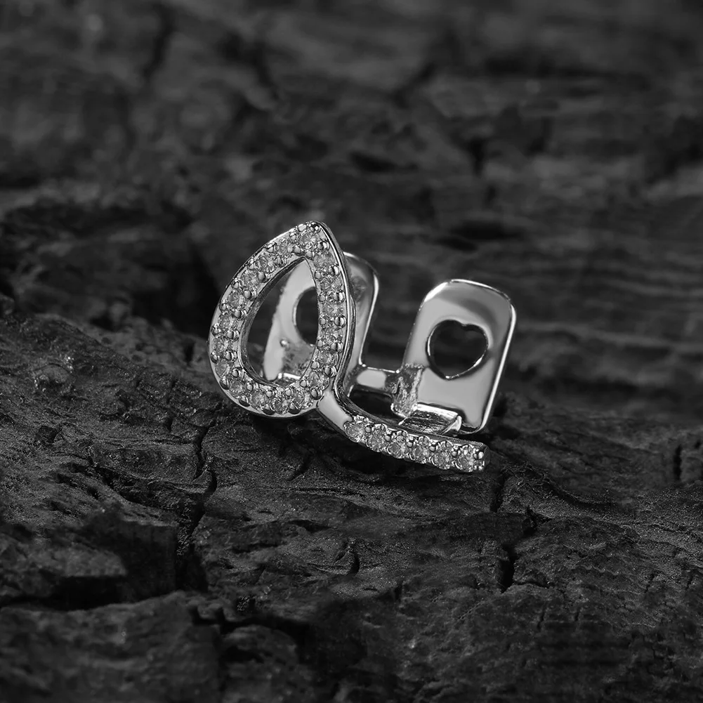 Heart Hollow Shape Iced Out Teeth Grillz Hip Hop Top & Bottom Grills Dental Mouth Punk Teeth Caps Cosplay Party TG119
Heart Hollow Shape Iced Out Teeth Grillz Hip Hop Top & Bottom Grills Dental Mouth Punk Teeth Caps Cosplay Party TG119