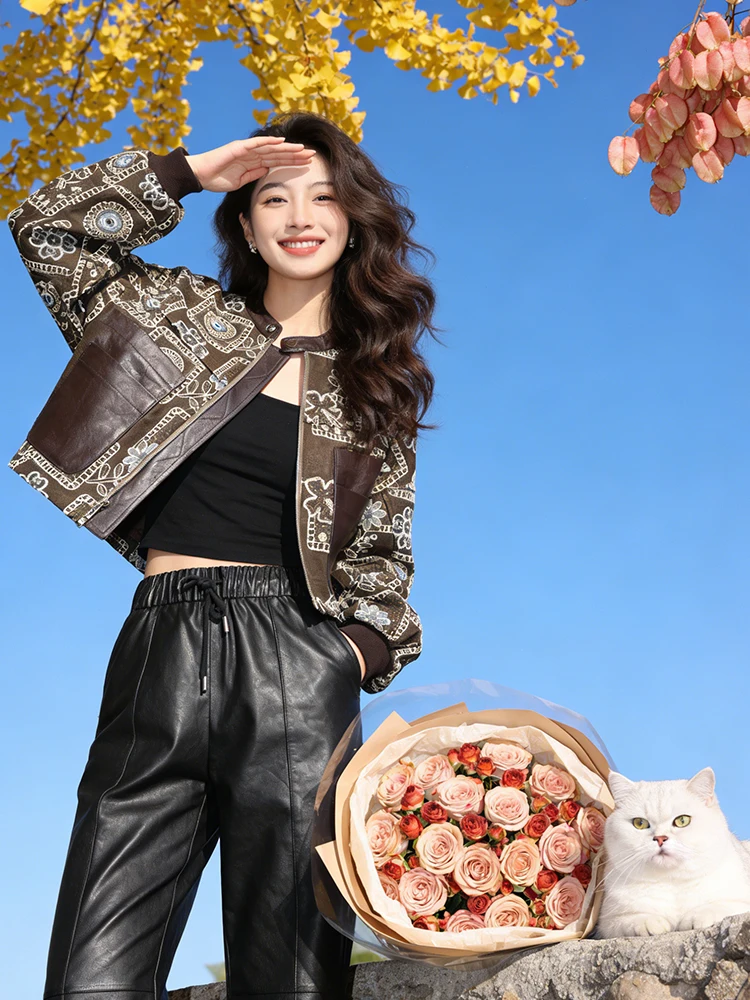 Ретро-куртка для женщин: модная, универсальная, в корейском стиле, с принтом, свободного кроя, ветрозащитная, на молнии, для повседневной носки
Ретро-куртка для женщин: модная, универсальная, в корейском стиле, с принтом, свободного кроя, ветрозащитная, на молнии, для повседневной носки