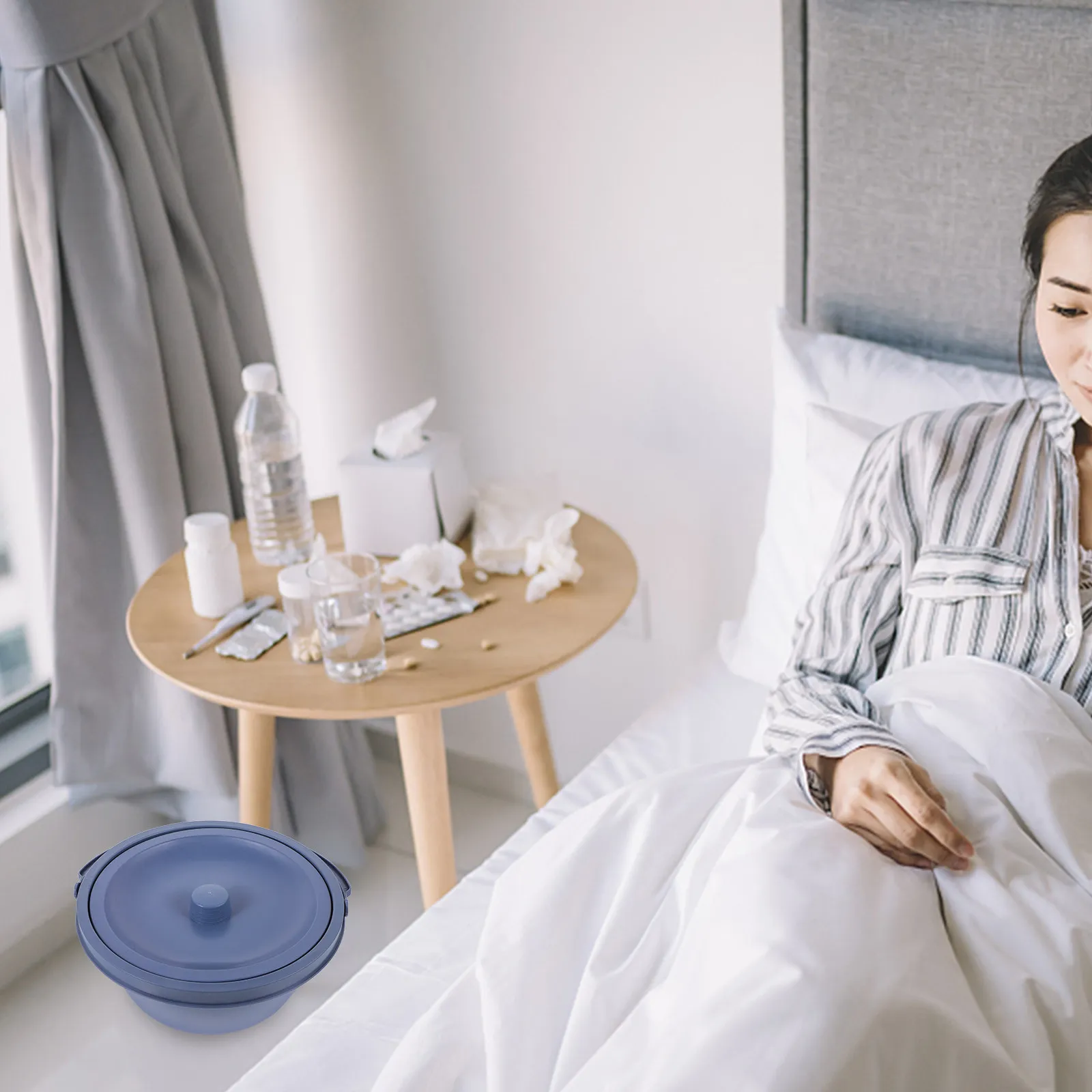 Портативный прикроватный туалет для взрослых, пожилых людей и людей с ограниченными возможностями, легкий пластиковый мочеприемник для ночного использования в спальне и домашнего ухода
Портативный прикроватный туалет для взрослых, пожилых людей и людей с ограниченными возможностями, легкий пластиковый мочеприемник для ночного использования в спальне и домашнего ухода