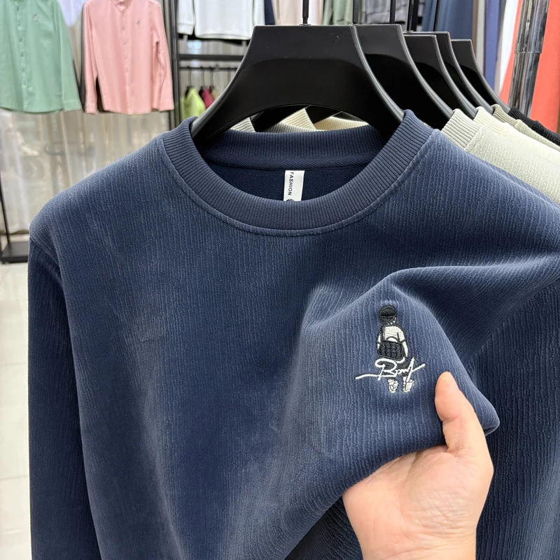 Luxury Brand Men's Hoodie Round Neck Autumn and Winter One-piece Velvet Warm and Versatile Casual Top Long Sleeved T-shirt
Luxury Brand Men's Hoodie Round Neck Autumn and Winter One-piece Velvet Warm and Versatile Casual Top Long Sleeved T-shirt
