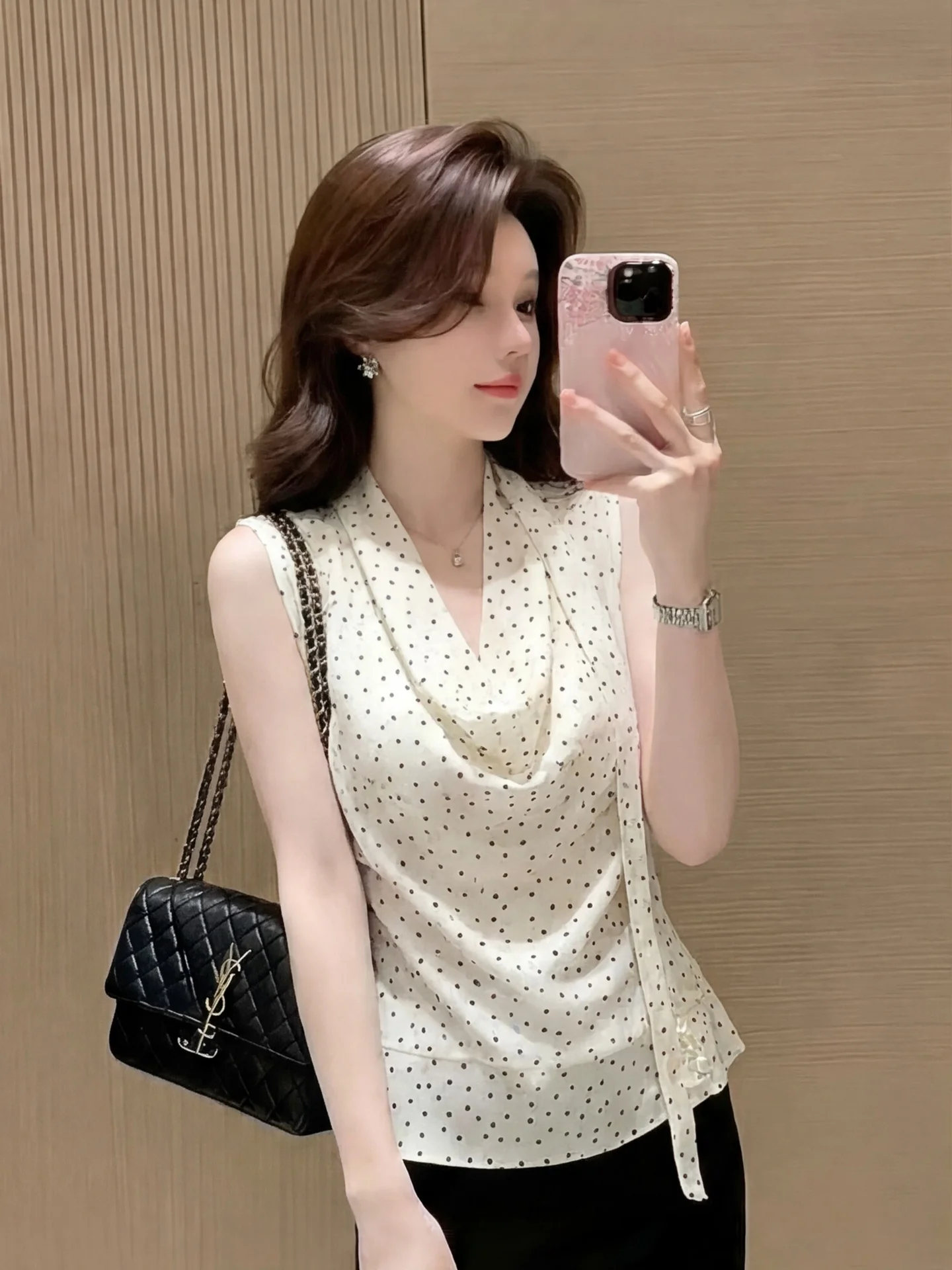 Summer New Style Women's Slim Fit Sleeveless Shirt Thin Material Polka Dot Print Casual Business Office Wear Thin Collar Top
Summer New Style Women's Slim Fit Sleeveless Shirt Thin Material Polka Dot Print Casual Business Office Wear Thin Collar Top