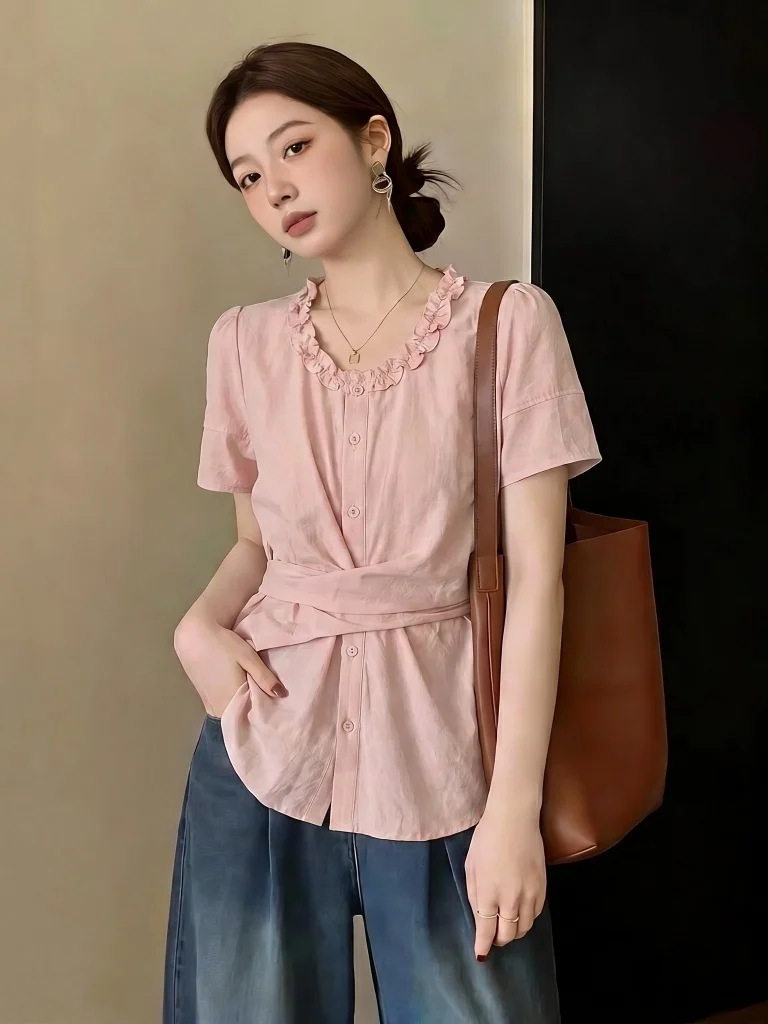 Pink Lace Shoulder Short Sleeve Shirt Women's Summer New plus Size Beautiful Small Shirt Waist Inward Top Korean Style Commute
Pink Lace Shoulder Short Sleeve Shirt Women's Summer New plus Size Beautiful Small Shirt Waist Inward Top Korean Style Commute