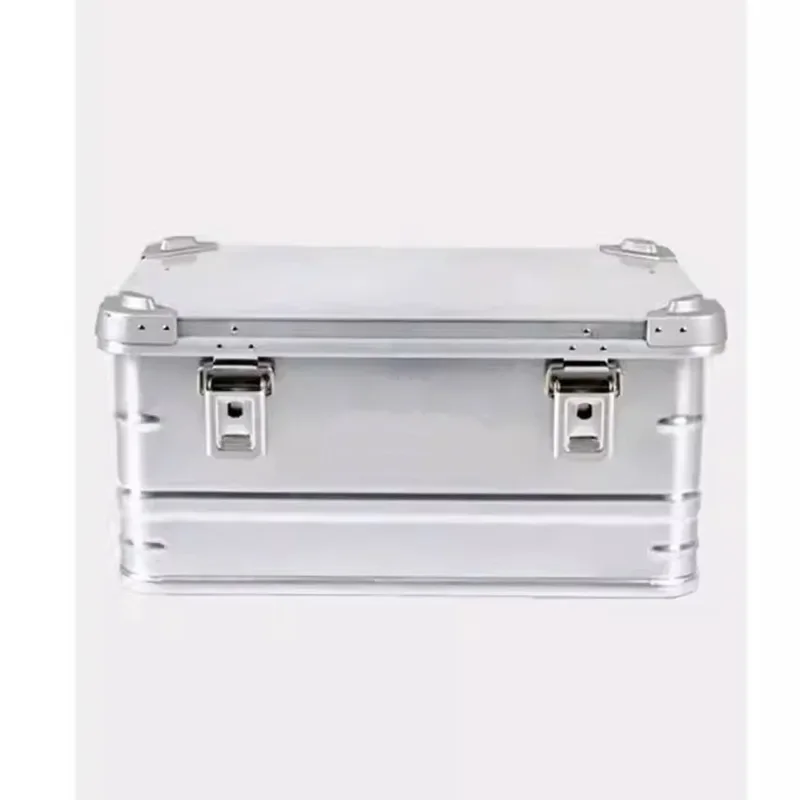 Outdoor camping camping aluminum alloy box large large capacity self-driving metal finishing box
Outdoor camping camping aluminum alloy box large large capacity self-driving metal finishing box