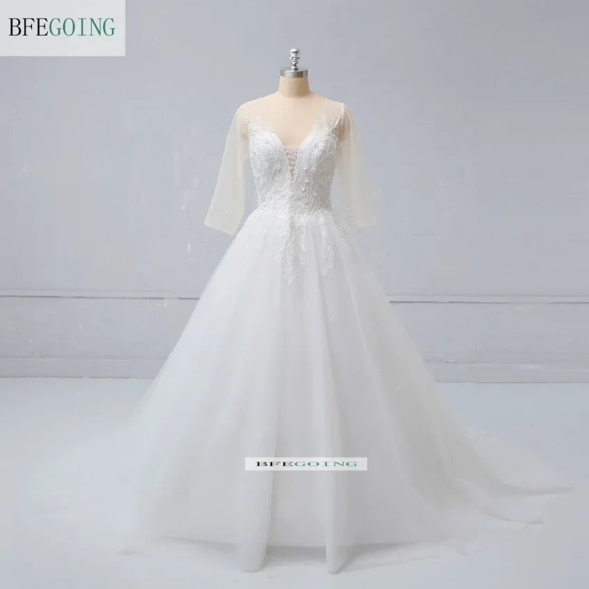 Lace A-Line Wedding Dresses Chapel Train Customized Long Sleeves V-Neck Floor-Length Bridal Gowns Layered Skirt
Lace A-Line Wedding Dresses Chapel Train Customized Long Sleeves V-Neck Floor-Length Bridal Gowns Layered Skirt