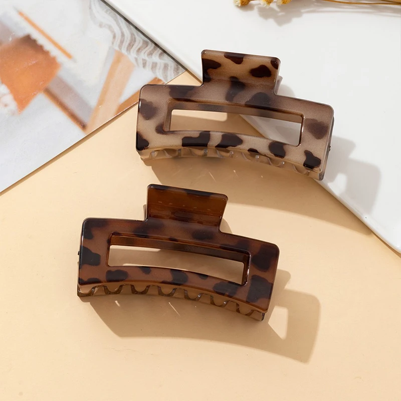 2Pcs Women Hair Accessories Hair Clips for Styling Elegant Leopard Print Hair Claw Clips Rectangular Plastic Shark Clips
2Pcs Women Hair Accessories Hair Clips for Styling Elegant Leopard Print Hair Claw Clips Rectangular Plastic Shark Clips