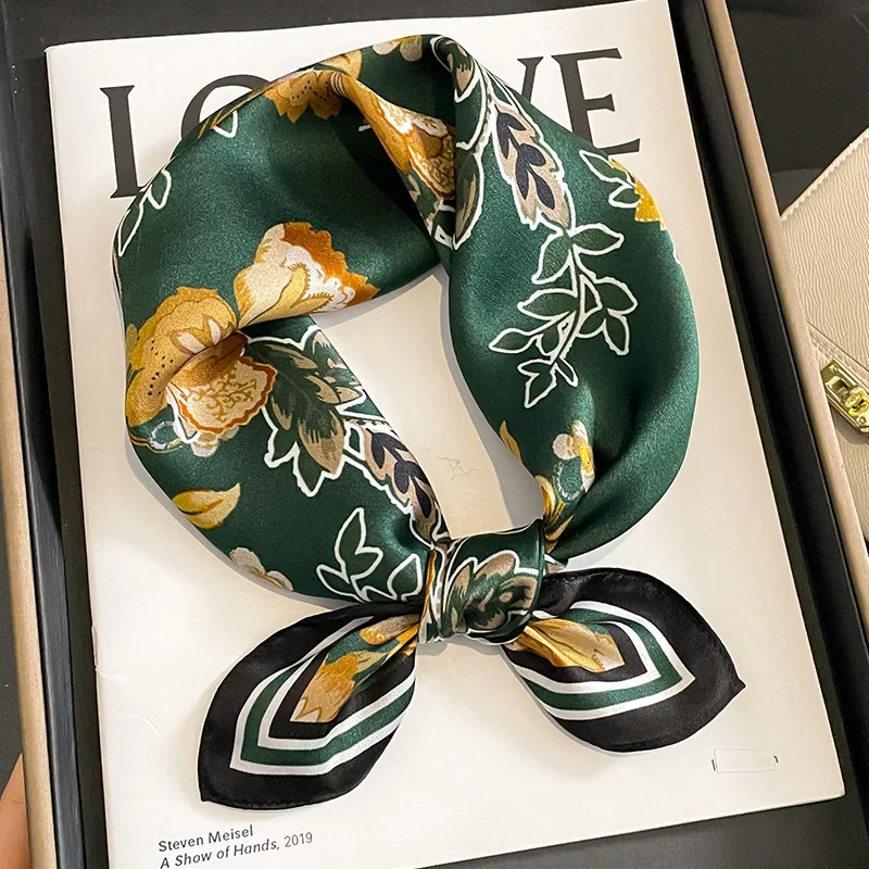 2023 Print 100% Real Silk Square Scarf Women Luxury Brand Small Neckerchief Female Hair Hand Wrist Foualrd Scarves Bandana
2023 Print 100% Real Silk Square Scarf Women Luxury Brand Small Neckerchief Female Hair Hand Wrist Foualrd Scarves Bandana