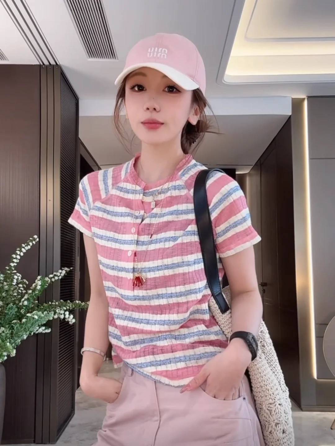 Early Spring Knitted Short Sleeve T-Shirt Women's round Neck Striped Color Block Top Fashionable Casual Cotton Blend Tee
Early Spring Knitted Short Sleeve T-Shirt Women's round Neck Striped Color Block Top Fashionable Casual Cotton Blend Tee