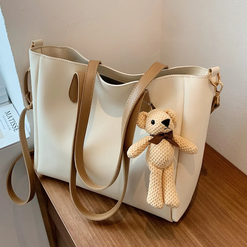 High end bag for women with large capacity 2025 new stylish student class shoulder bags casual tote bag versatile crossbody bag
High end bag for women with large capacity 2025 new stylish student class shoulder bags casual tote bag versatile crossbody bag