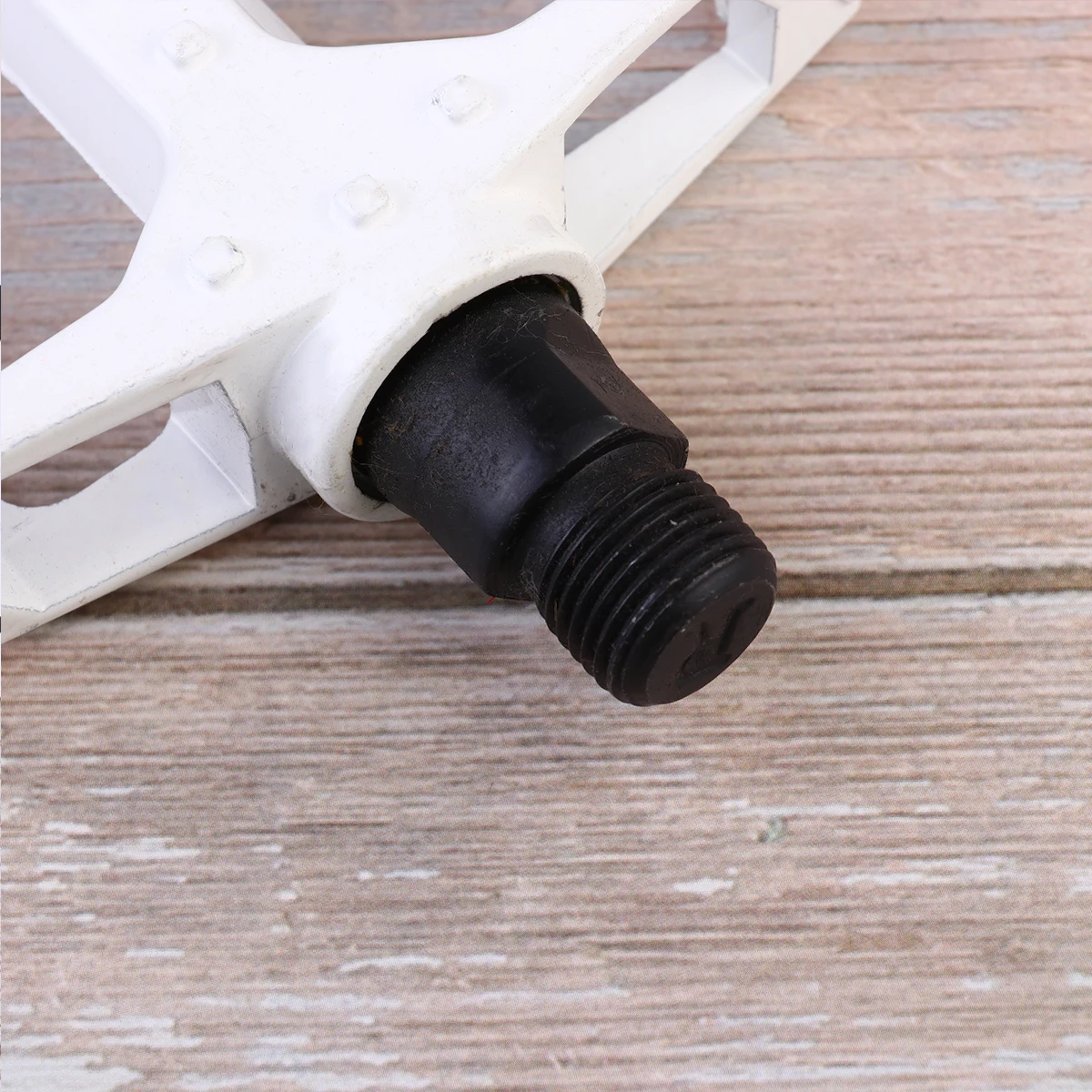 Bicycle Pedal Aluminum Alloy White Color Metal Material Mountain Accessories Long Ride Comfort Efficient Commuting Recreational
Bicycle Pedal Aluminum Alloy White Color Metal Material Mountain Accessories Long Ride Comfort Efficient Commuting Recreational