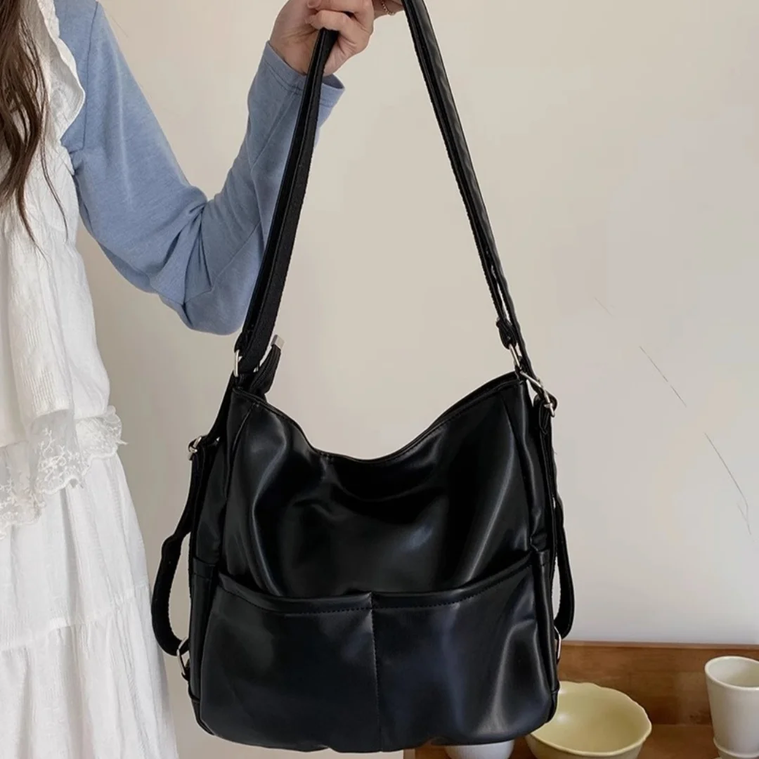 Retro Soft Leather Women's Bag Large Capacity Shoulder Crossbody Bag Fashion Commuter Tote Bag Multifunctional Vintage Backpack
Retro Soft Leather Women's Bag Large Capacity Shoulder Crossbody Bag Fashion Commuter Tote Bag Multifunctional Vintage Backpack