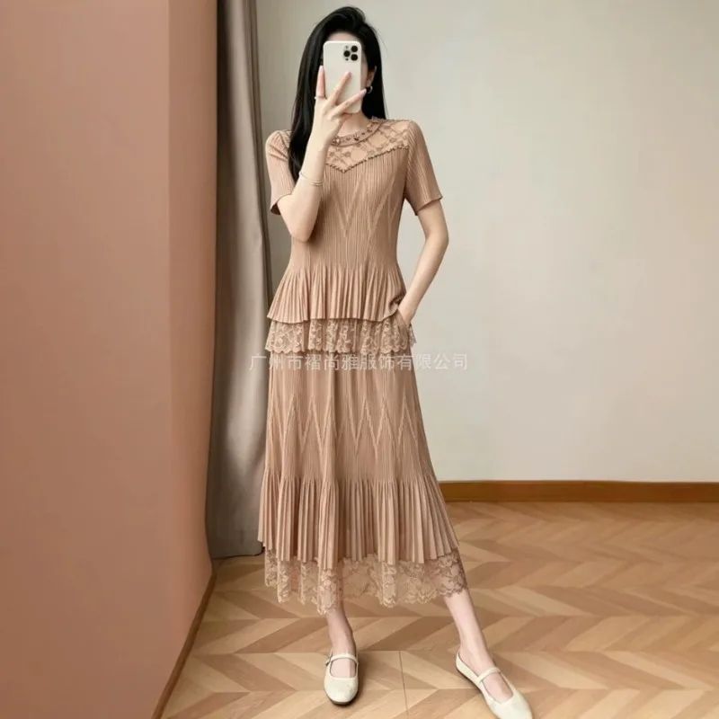 Miyake Pleated Skirt Set Plisse 2026 Summer New Pleats Loose Slim Fit Lace Trim Elegant Tassel Beaded Hollow Collar Skirt Set
Miyake Pleated Skirt Set Plisse 2026 Summer New Pleats Loose Slim Fit Lace Trim Elegant Tassel Beaded Hollow Collar Skirt Set