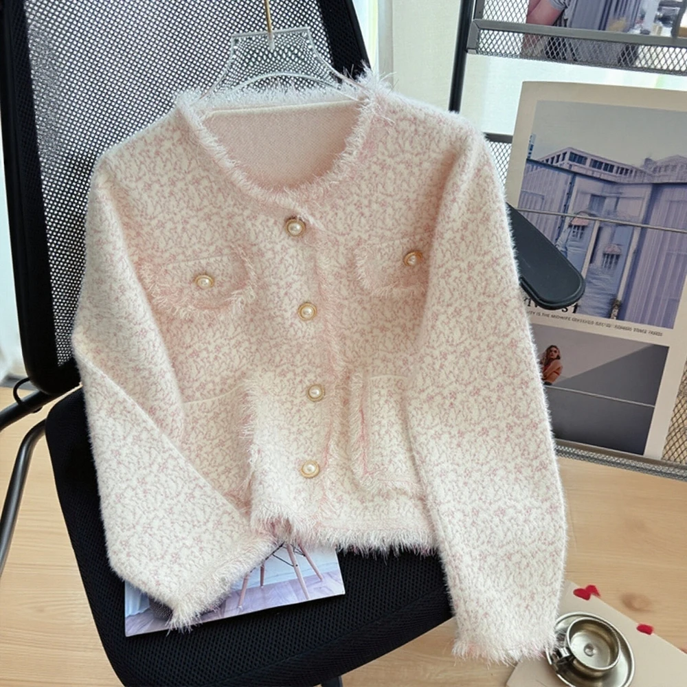 Свитер с длинными рукавами и круглым вырезом в деловом стиле, облегающий дизайн, прямые рукава-трубы, украшение не требуется
Свитер с длинными рукавами и круглым вырезом в деловом стиле, облегающий дизайн, прямые рукава-трубы, украшение не требуется