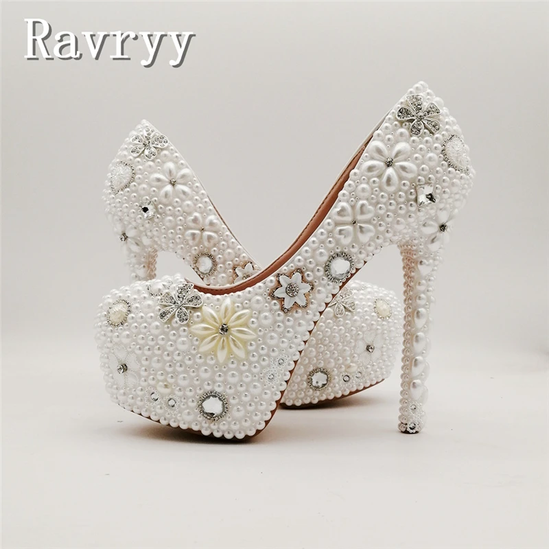 Luxury Pearl Crystal Bride Shoes Round Toe Platform 14cm High Heels Pumps Women Banquet Wedding Stiletto Shoes
Luxury Pearl Crystal Bride Shoes Round Toe Platform 14cm High Heels Pumps Women Banquet Wedding Stiletto Shoes