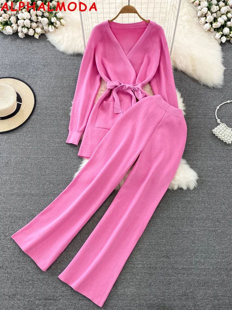 ALPHALMODA 2022 Winter New Sashes Cardigan Outwear Knitted Sweater + Straight Pants Women Fashion 2pcs Clothes Suits
ALPHALMODA 2022 Winter New Sashes Cardigan Outwear Knitted Sweater + Straight Pants Women Fashion 2pcs Clothes Suits