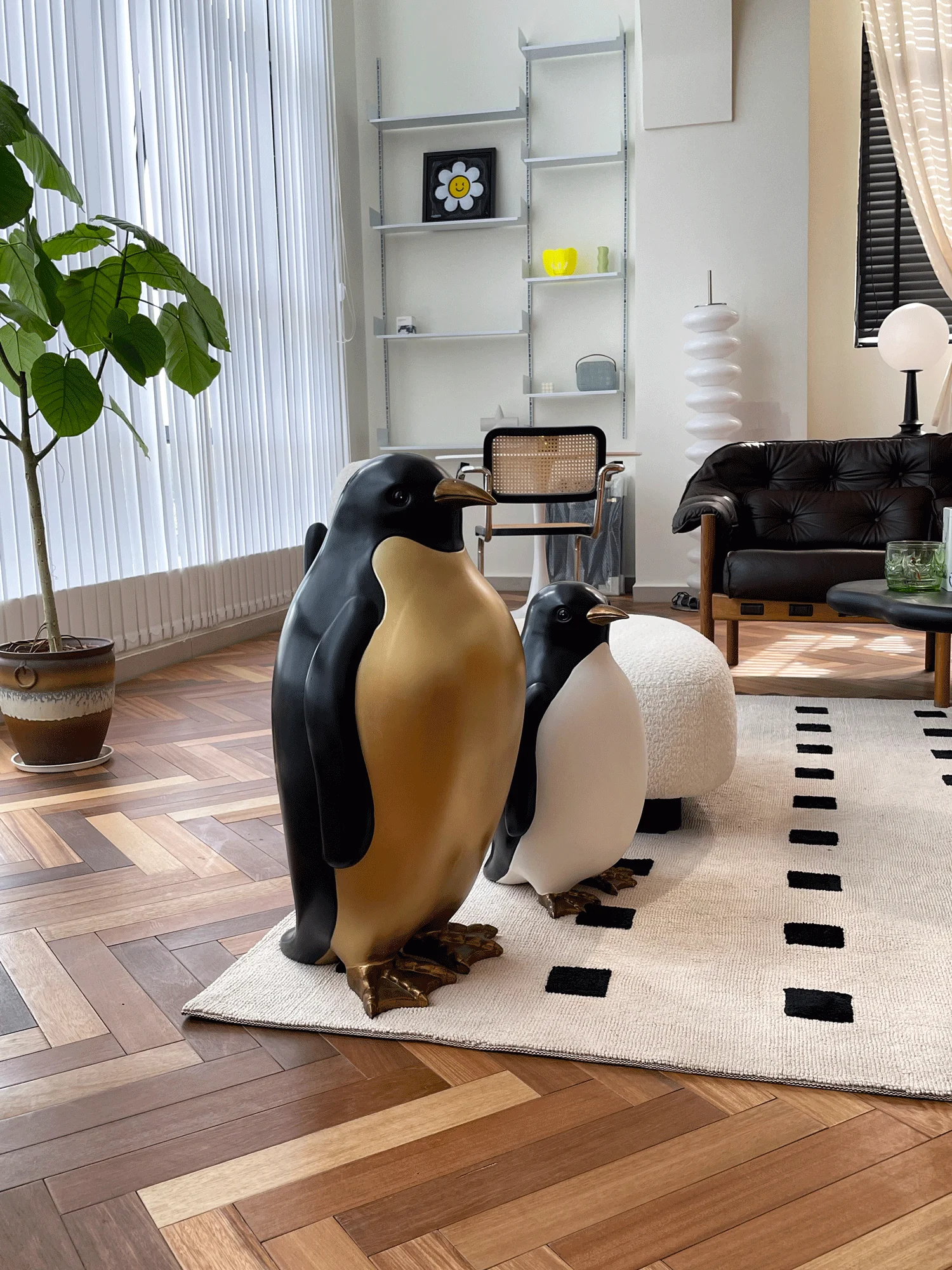 Penguin floor-to-ceiling large storage ornament cute living room bedroom home housewarming gift
Penguin floor-to-ceiling large storage ornament cute living room bedroom home housewarming gift