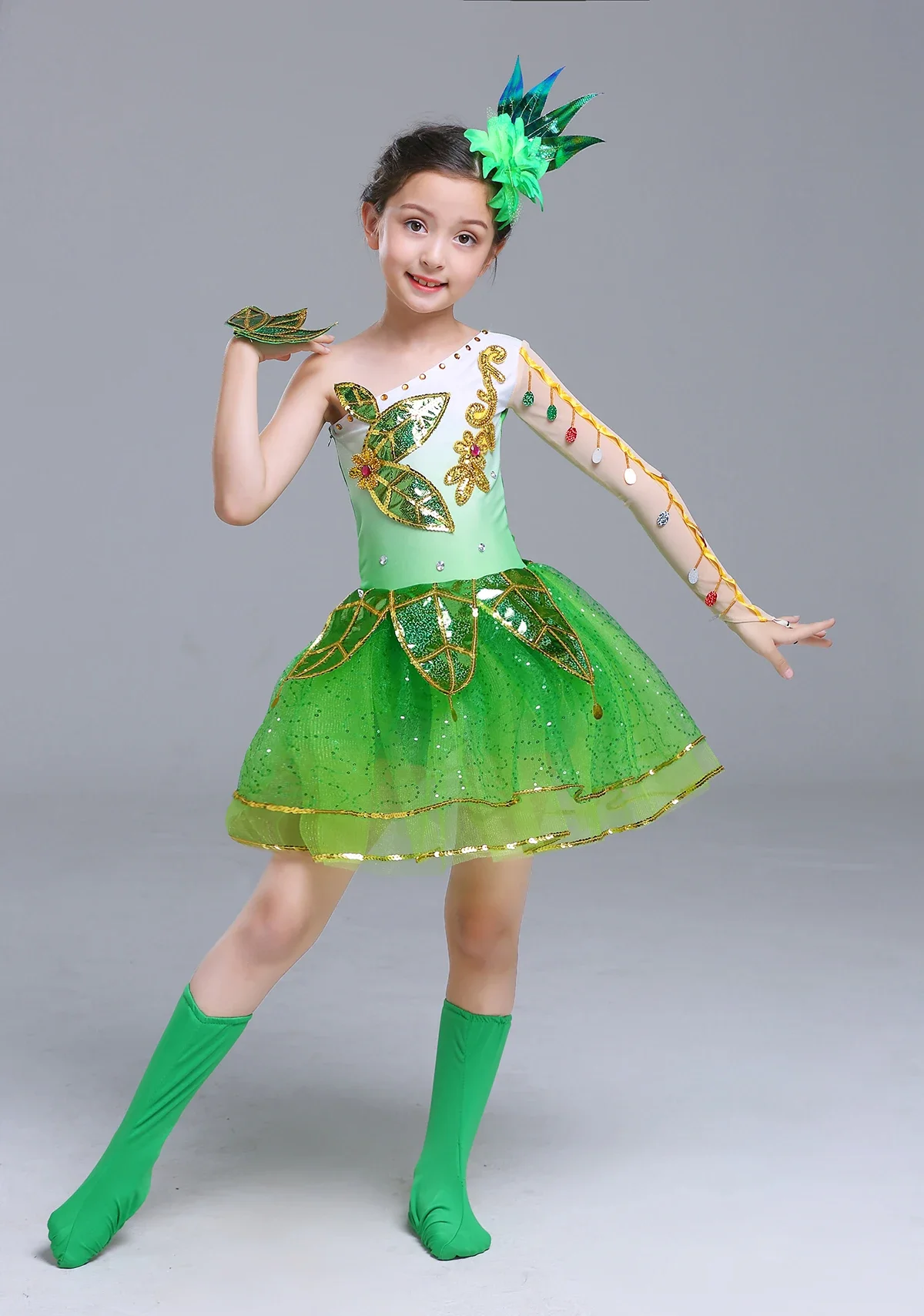 Sequins dance costume little tree dance dress performance costume child leaf costume collective stage performance clothes
Sequins dance costume little tree dance dress performance costume child leaf costume collective stage performance clothes