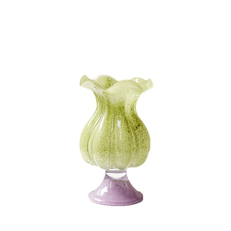 Medieval high-footed wabi-sabi wind green Fenton glass vase home color matching flower arrangement decoration
Medieval high-footed wabi-sabi wind green Fenton glass vase home color matching flower arrangement decoration