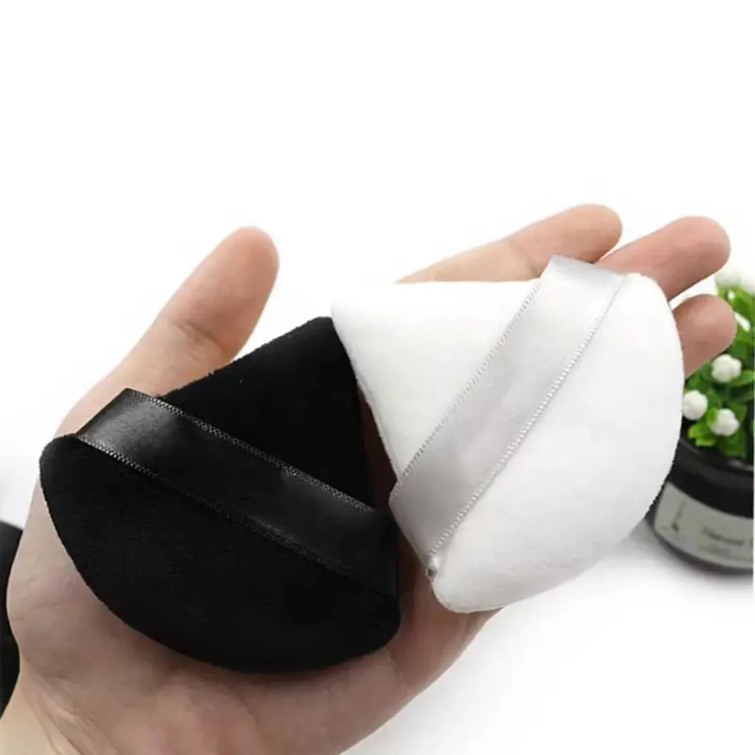 Soft Multi-color Set of 5 Fan-shaped Powder Puffs - All Shapes Makeup Kit Designed
Soft Multi-color Set of 5 Fan-shaped Powder Puffs - All Shapes Makeup Kit Designed