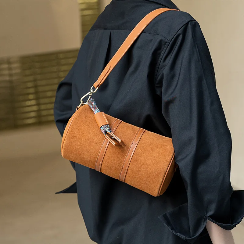 Nubuck cowhide women's one-shoulder crossbody bag premium vintage cylinder Boston bag
Nubuck cowhide women's one-shoulder crossbody bag premium vintage cylinder Boston bag