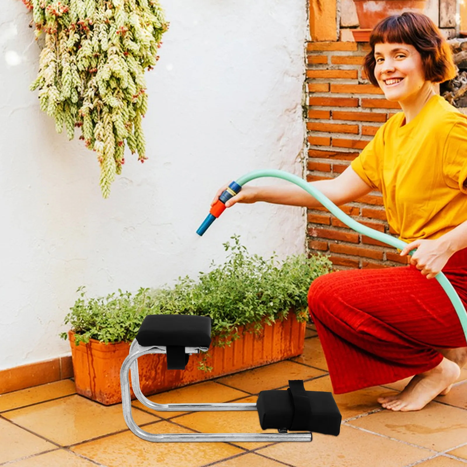 Wearable Portable Knee Seat for Gardening High-Density Foam Padding Garden Kneeler Leg Brace Labor-Saving Garden Work Seat
Wearable Portable Knee Seat for Gardening High-Density Foam Padding Garden Kneeler Leg Brace Labor-Saving Garden Work Seat