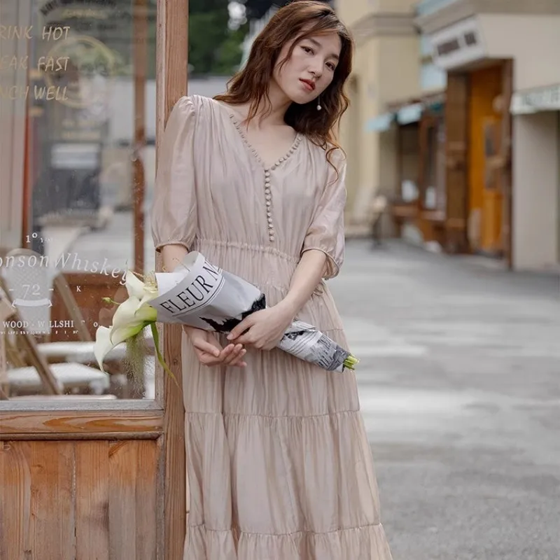 Gentle Nude Pink Dress For Women'S 2024 Summer New V-Neck Bubble Sleeves Drawstring Slim And Flowing Dress
Gentle Nude Pink Dress For Women'S 2024 Summer New V-Neck Bubble Sleeves Drawstring Slim And Flowing Dress