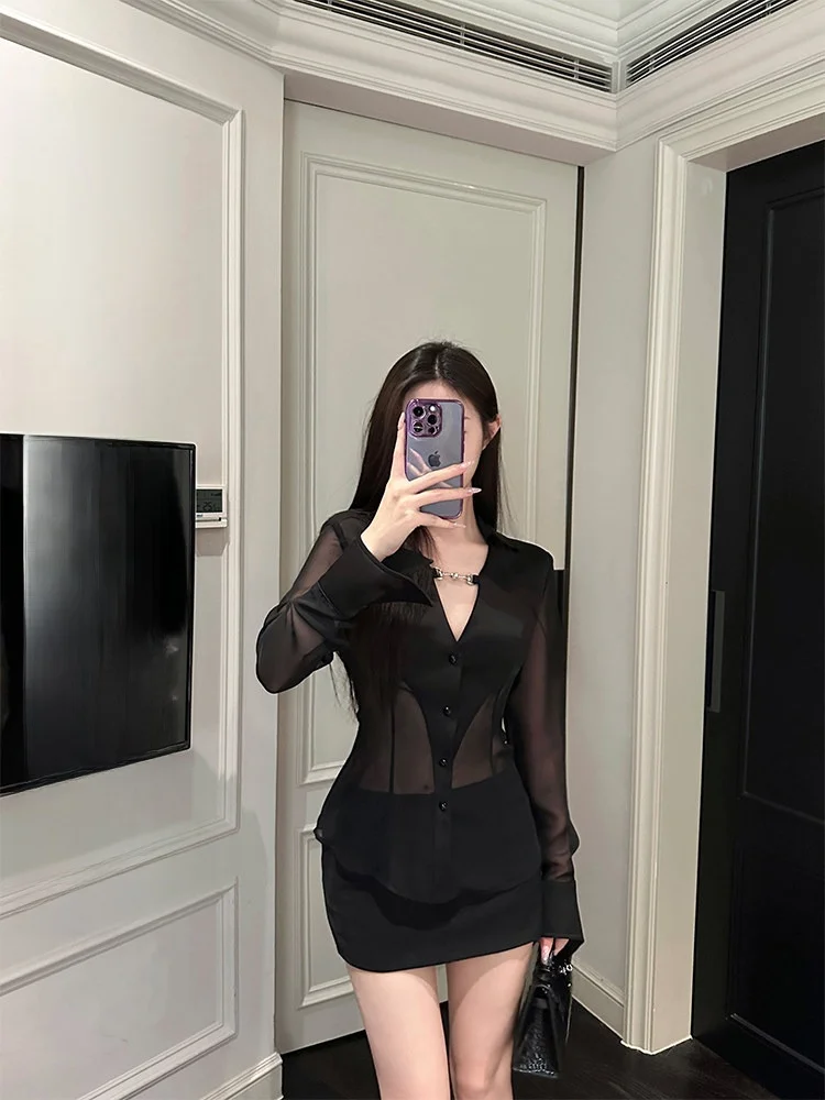 Fay Original High Quality Black Satin Patchwork Silk Transparent V-neck Waist-cinched Shirt Women's Fashion Versatile Style
Fay Original High Quality Black Satin Patchwork Silk Transparent V-neck Waist-cinched Shirt Women's Fashion Versatile Style