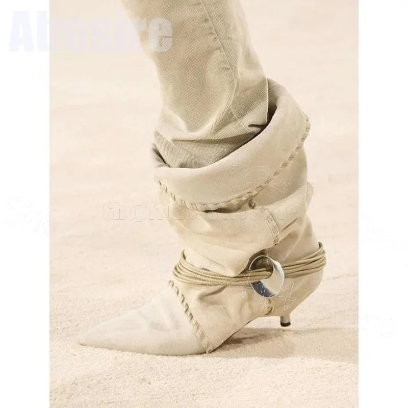 Metal Decor Beige Pleated Design Large Cuff Boots Slip On Women Shoes Thin Heels Pointed Toe New Runway 2025 Zapatos Para Mujere
Metal Decor Beige Pleated Design Large Cuff Boots Slip On Women Shoes Thin Heels Pointed Toe New Runway 2025 Zapatos Para Mujere