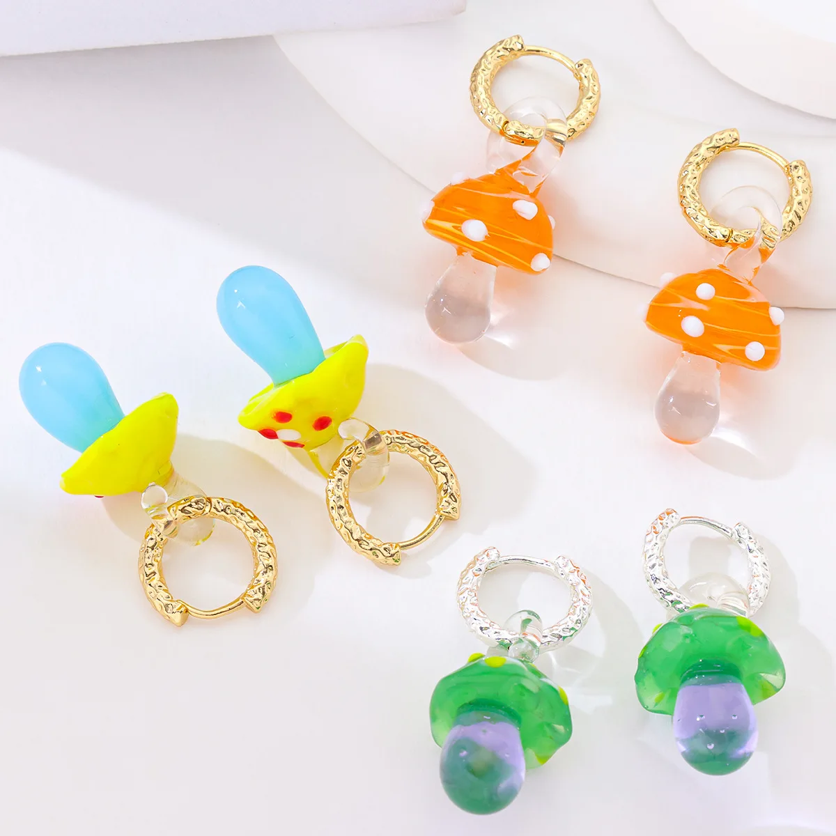 Niche Ins Style Coloured Glaze Mushroom Charm Earrings, Cute Orange Polka Dot Mushrooms Childlike Girly Heart, Daily Versatile
Niche Ins Style Coloured Glaze Mushroom Charm Earrings, Cute Orange Polka Dot Mushrooms Childlike Girly Heart, Daily Versatile