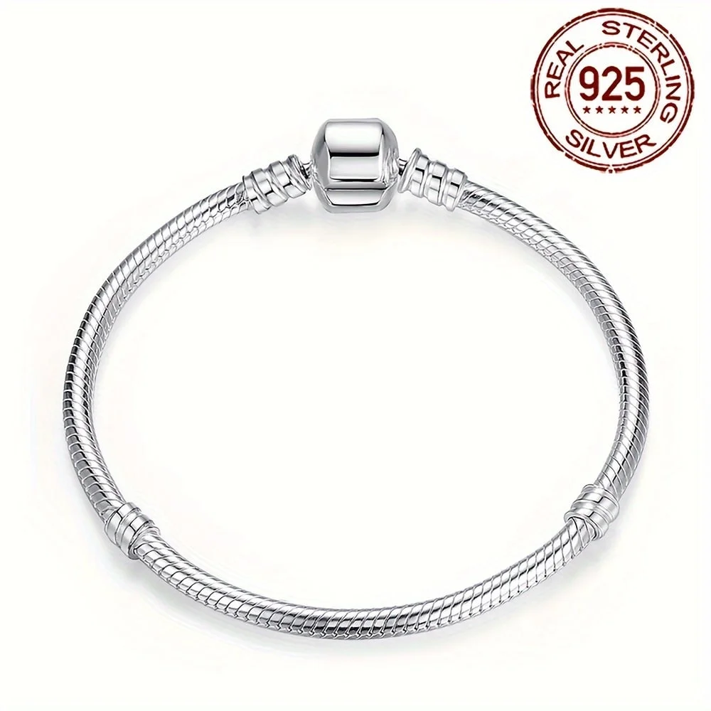 925 Sterling Silver Soft and Smooth Snake Bone Bracelet for Women, Fashionable Wedding Jewelry
925 Sterling Silver Soft and Smooth Snake Bone Bracelet for Women, Fashionable Wedding Jewelry