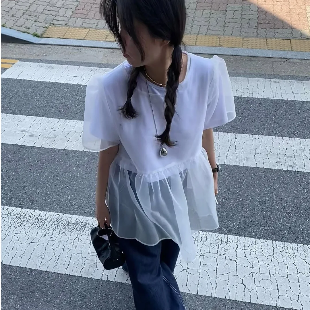 Versatile round Neck Mesh Top with Back Strap Design in Two Colors Summer 2026 Fashionable All-Match Women's Shirt
Versatile round Neck Mesh Top with Back Strap Design in Two Colors Summer 2026 Fashionable All-Match Women's Shirt