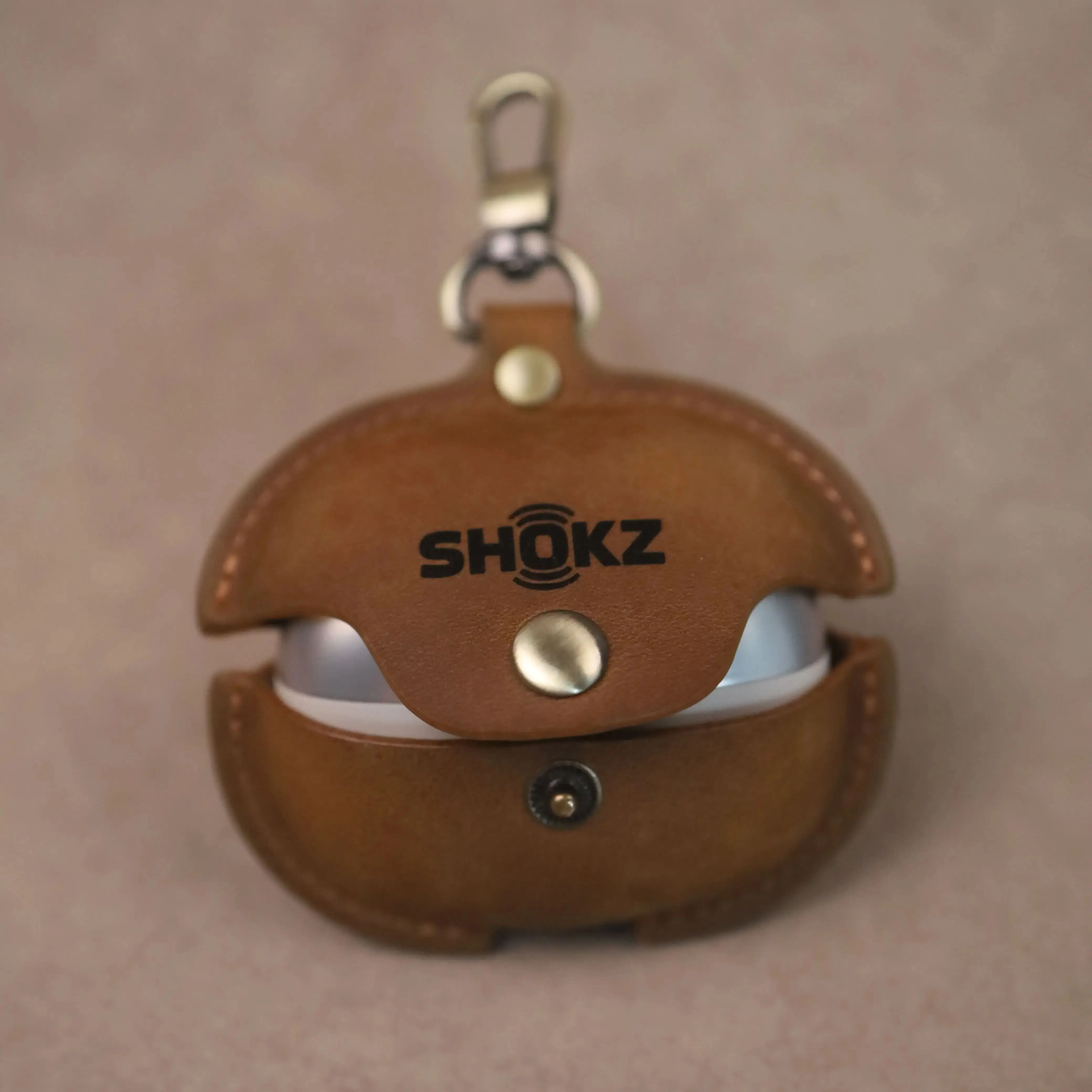 Vintage Crazy Horse Leather Case for Shokz OpenDots ONE E310 – Handmade Retro Earbud Cover, Shokz E310 Genuine Protective Cover
Vintage Crazy Horse Leather Case for Shokz OpenDots ONE E310 – Handmade Retro Earbud Cover, Shokz E310 Genuine Protective Cover