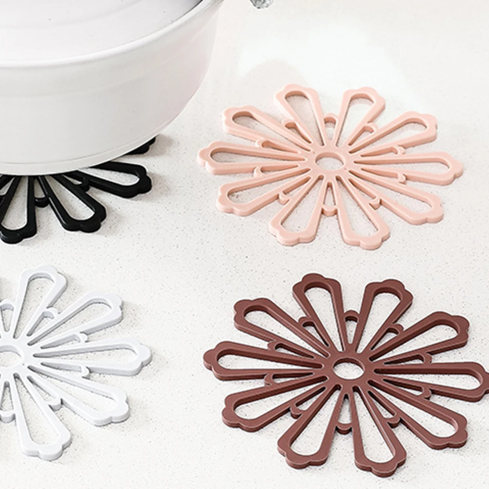 6pcs Flower Shaped Soft Pot Holders Dinner Mats Cup Coasters Hollow Design Kitchen Tableware Pad Decor Gifts
6pcs Flower Shaped Soft Pot Holders Dinner Mats Cup Coasters Hollow Design Kitchen Tableware Pad Decor Gifts