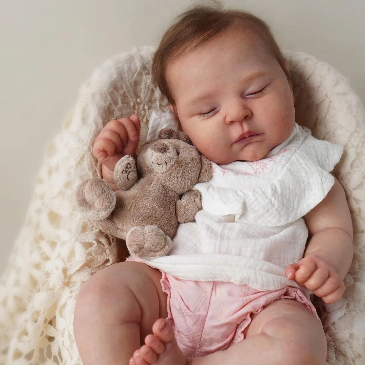 20Inch Lifelike Already Painted Bebe Reborn Dolls Peaches Newborn Baby Real Alive 3D Skin Girl Dolls Toy Figure Kids Gift
20Inch Lifelike Already Painted Bebe Reborn Dolls Peaches Newborn Baby Real Alive 3D Skin Girl Dolls Toy Figure Kids Gift