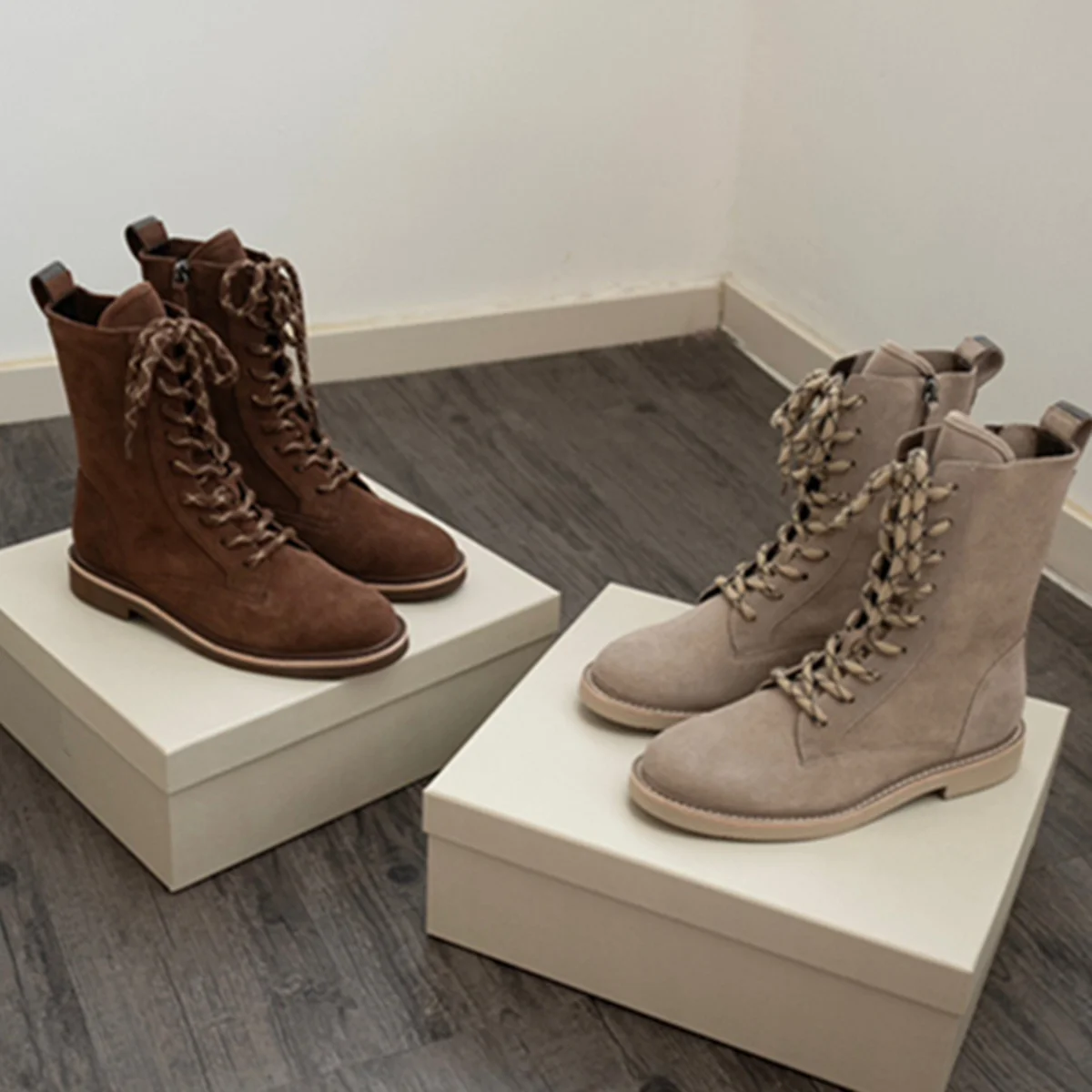 Maxdutti British Style Fashion Genuine Leather Motorcycle Boots Shoes Minimalist Handmade Autumn Winter Ankle Boots Women
Maxdutti British Style Fashion Genuine Leather Motorcycle Boots Shoes Minimalist Handmade Autumn Winter Ankle Boots Women