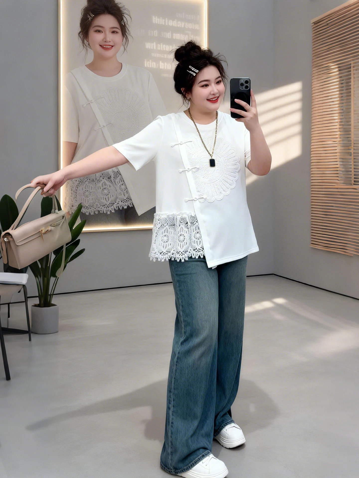plus Size Women's Lace Patchwork Short Sleeve Top Summer Loose Slimming Concealing Design White T-Shirt Trendy Commute Style
plus Size Women's Lace Patchwork Short Sleeve Top Summer Loose Slimming Concealing Design White T-Shirt Trendy Commute Style